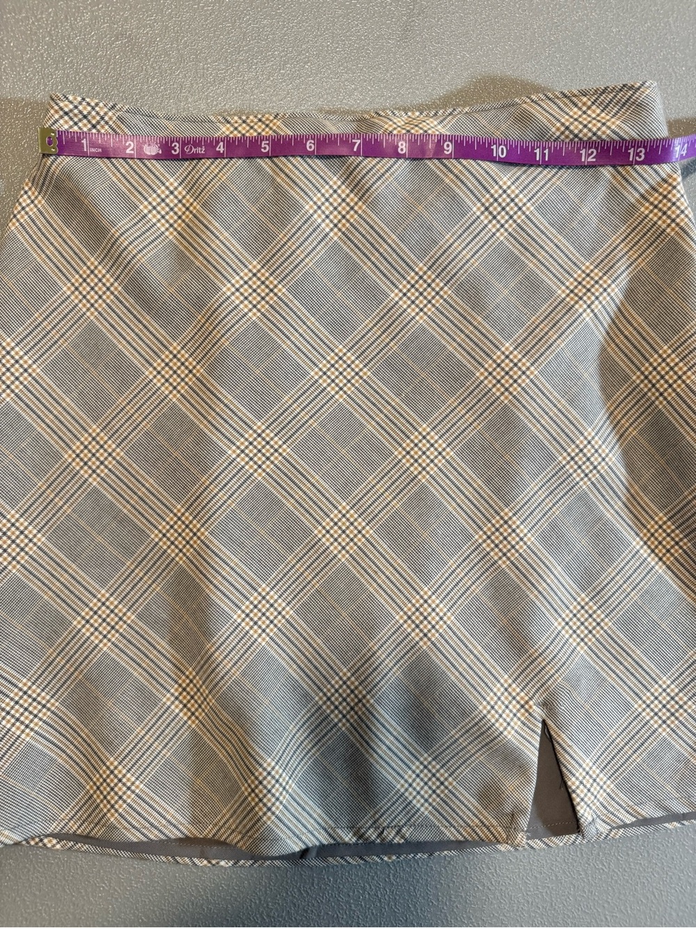 Abercrombie & Fitch Gray Tan Plaid Mini Skirt Size Small - Picture 8 of 11